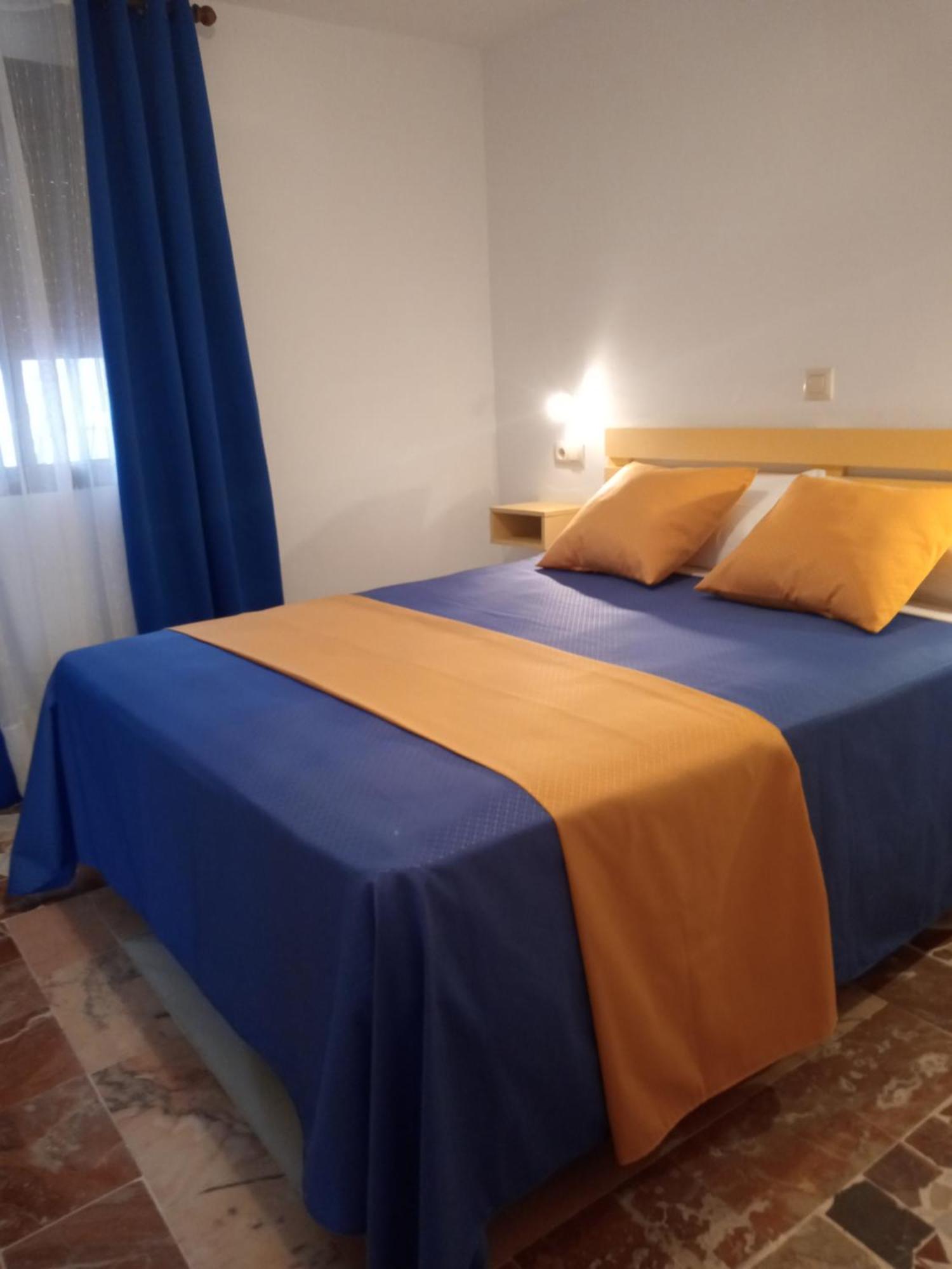 La Tortuga Lodging Rooms Tarifa Exteriör bild